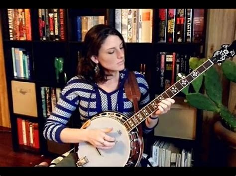 Sally Goodin : une mélodie endiablée qui s'élance dans une danse fiévreuse de banjos